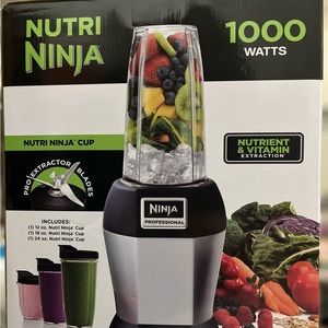 Nutri Ninja 1000 watt Smoothie Blender